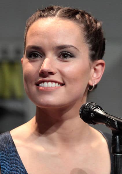 Daisy Ridley with autoimmune disease - Endometriosis